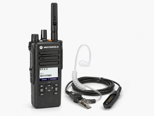 Which earpiece fits the Motorola DP4800 and DP4800e?